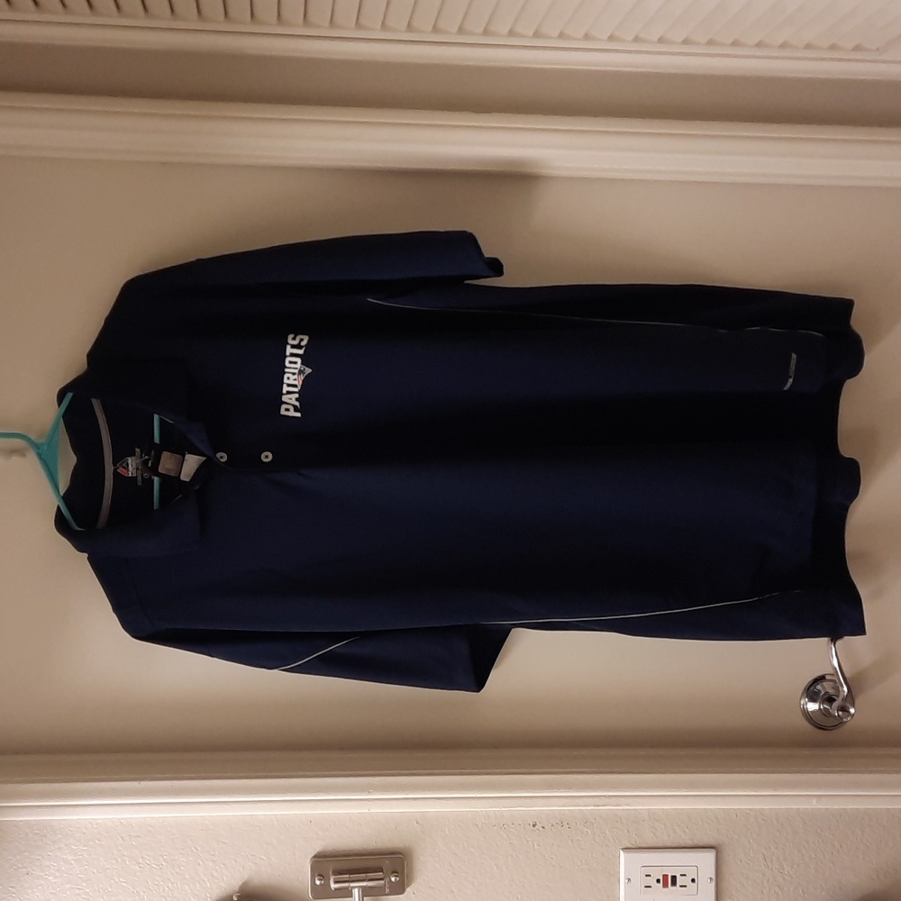 NWT, New England Patriots Majestic Cool Base Polo Shirt